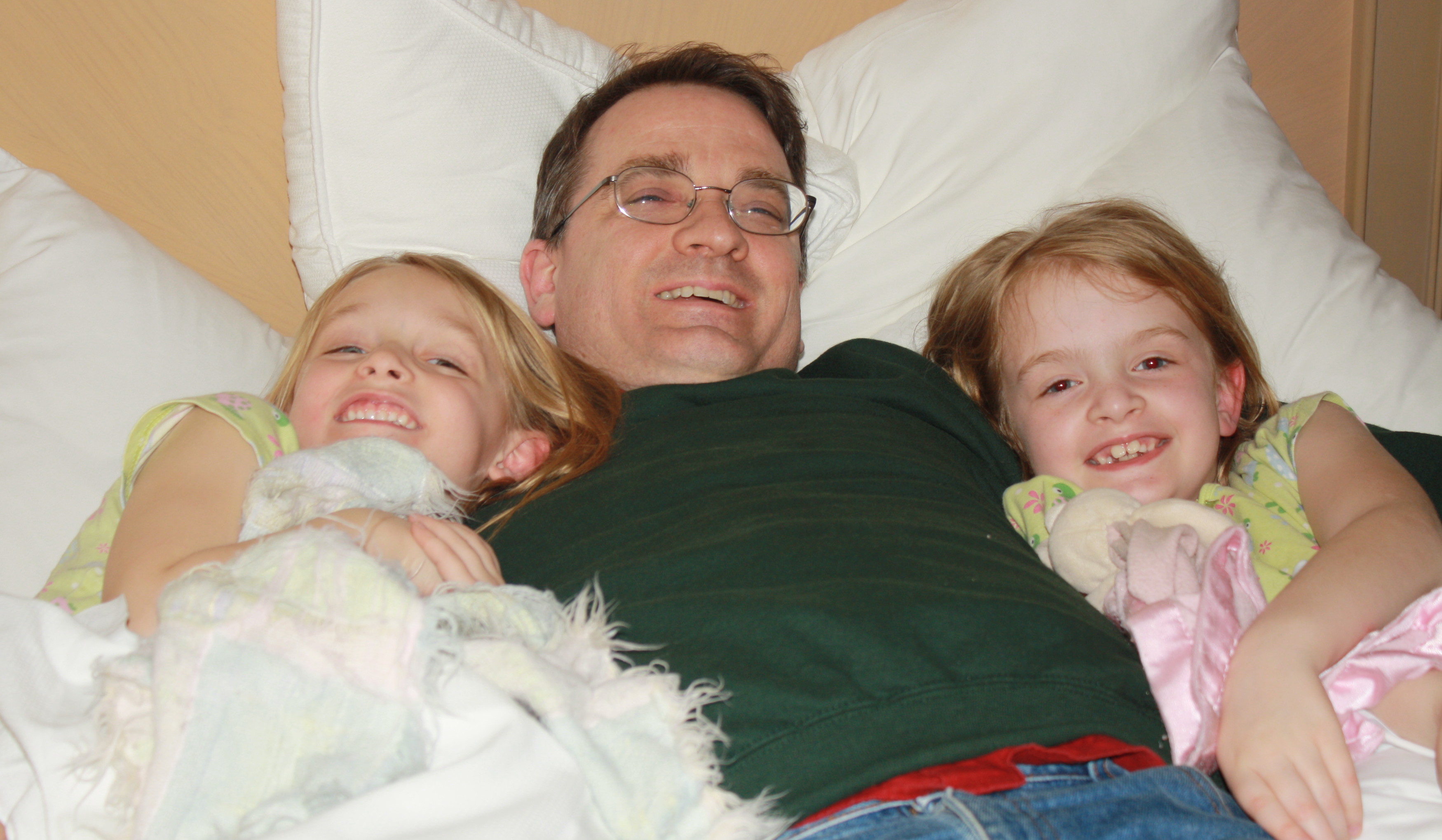 2010_03_22 RJC snuggling at the Ren.JPG
